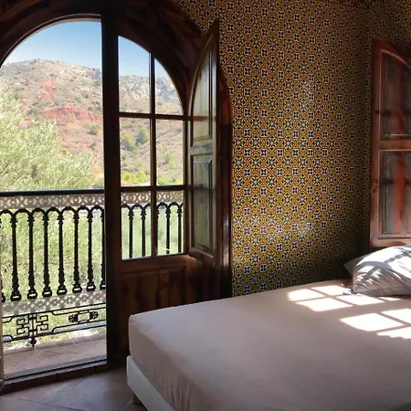 Con Encanto En Lodge *
